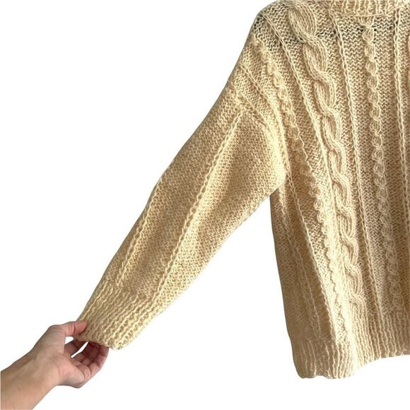 HAND KNIT Wool Chunky Knit Crew Neck Long Sleeve Cable Knit Sweater Cream L - Picture 3 of 4